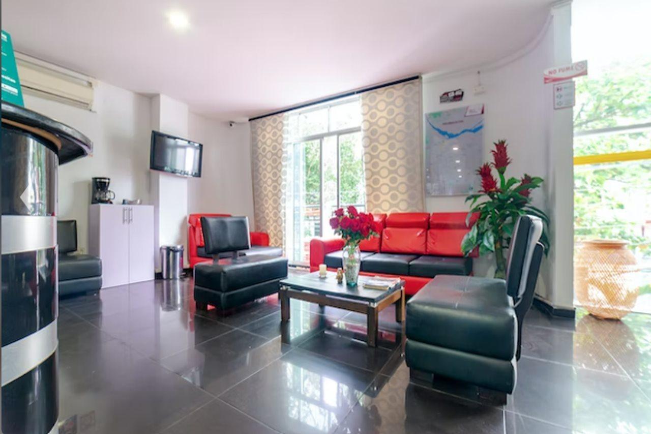 יופאל Hotel Royal Fenix מראה חיצוני תמונה