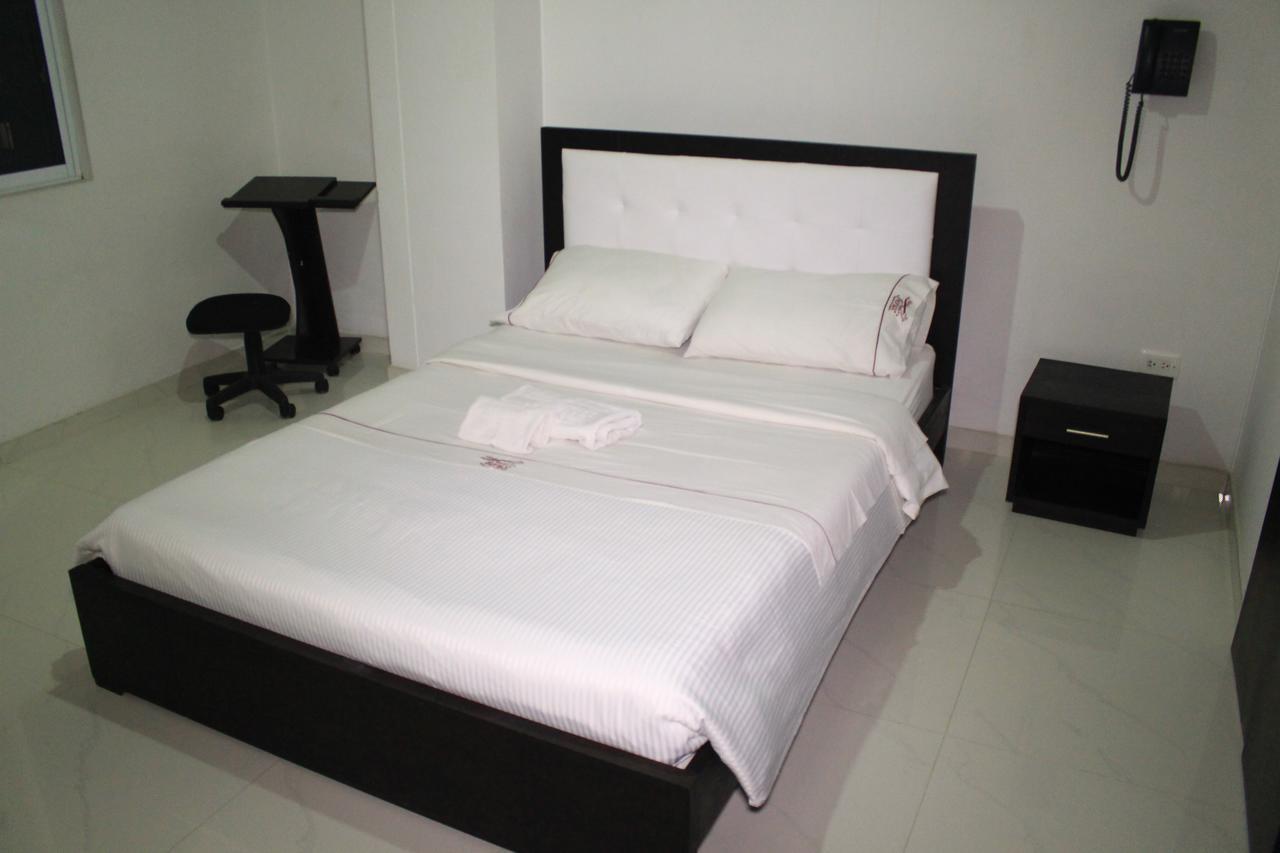 יופאל Hotel Royal Fenix מראה חיצוני תמונה