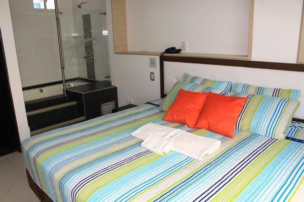יופאל Hotel Royal Fenix מראה חיצוני תמונה